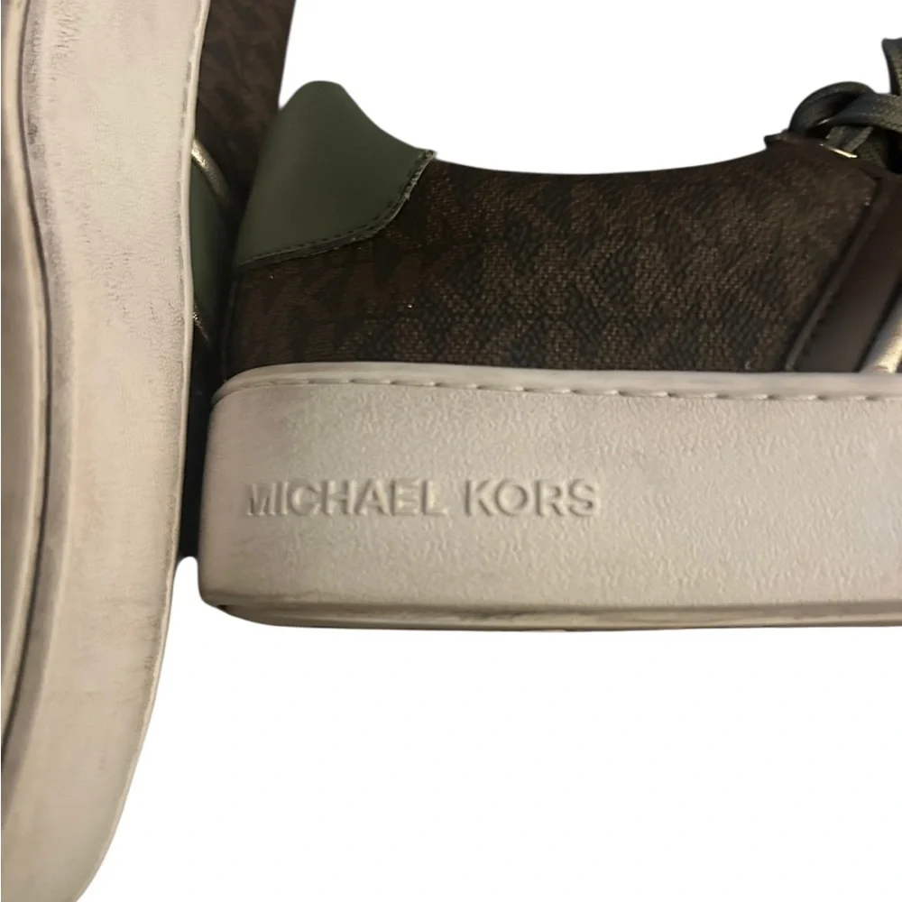 Poppy Stripe Lace Up Michael Kors Army Green Brown Cream Gold Accents Size 7.5